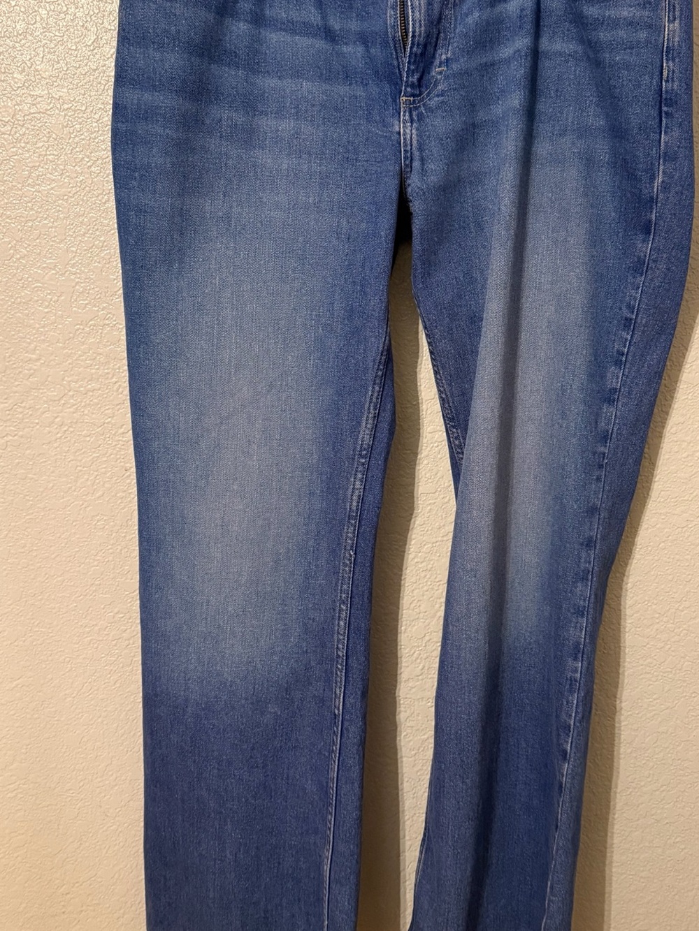 Wrangler Women's Blue Straight-Leg Jeans